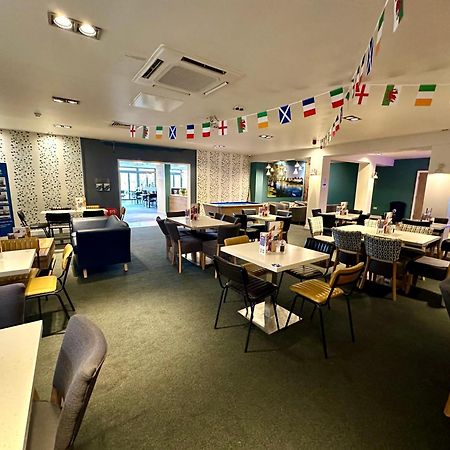 Mallard Corner, Cosy Cotswold Lakeview Lodge Саут-Керни Экстерьер фото